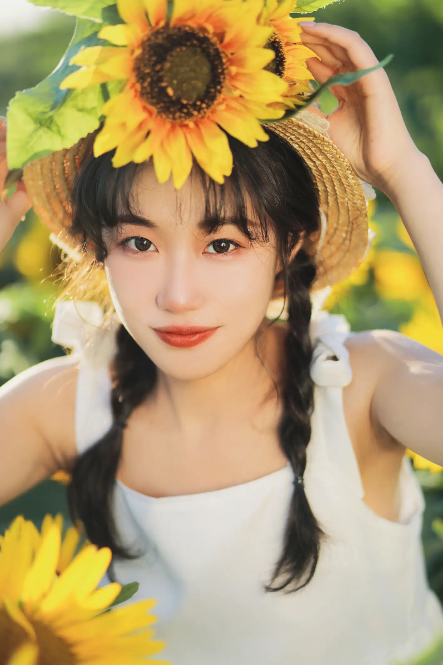 [艺图语] 2022.11.25 Vol.2528 向阳之花#[36P]-1