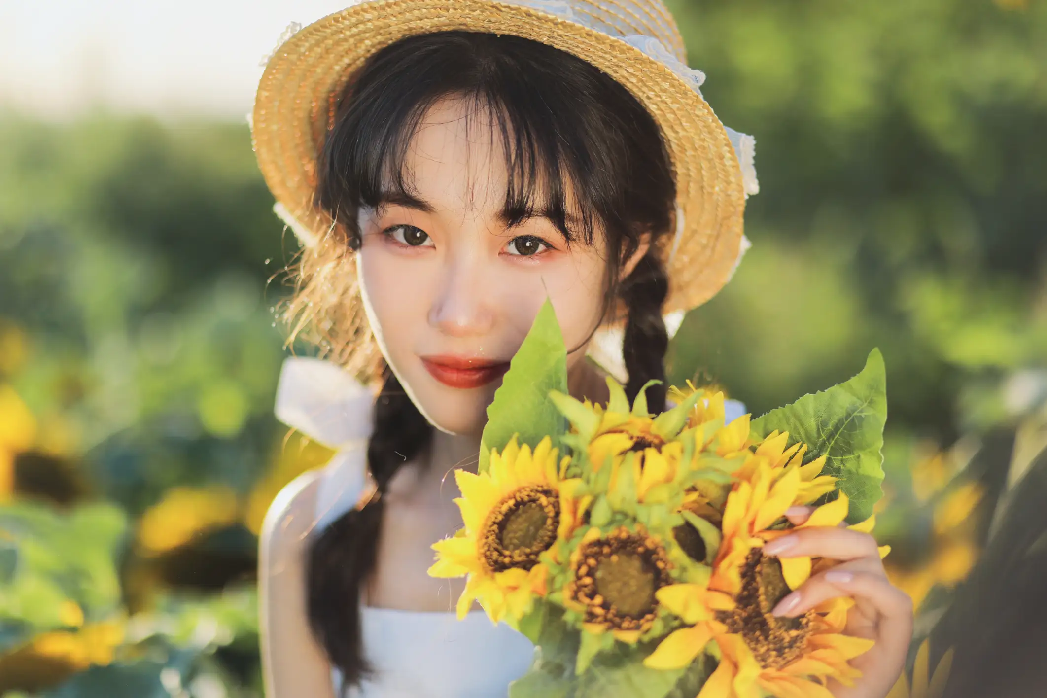 [艺图语] 2022.11.25 Vol.2528 向阳之花#[36P]-4